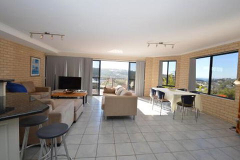 Aegean Blue - Taree Accommodation 0