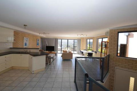 Aegean Blue - Taree Accommodation 7