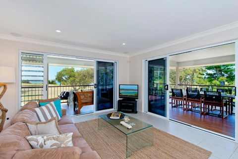 Allure By The Sea - Taree Accommodation 4