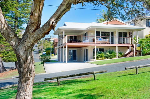 Allure By The Sea - Taree Accommodation 1