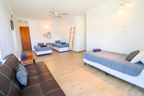 Ripples By The Sea - Taree Accommodation 1