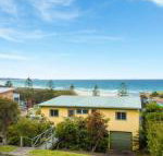 22 Dulling Street Beach House - Taree Accommodation