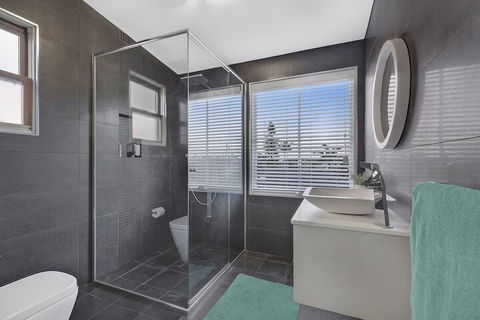 Waterview Beach House - Taree Accommodation 6