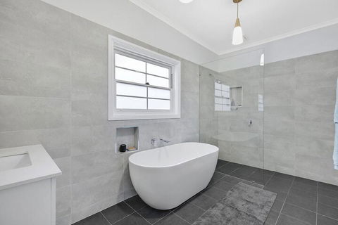 Waterview Beach House - Taree Accommodation 4