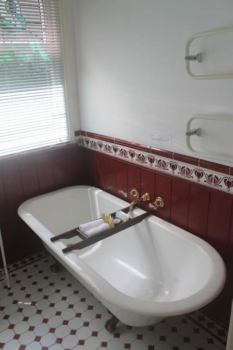 Gardenia House - Taree Accommodation 5