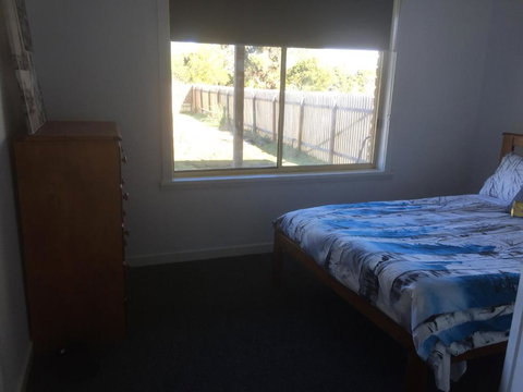 At HOME On HOLMES - Taree Accommodation 3