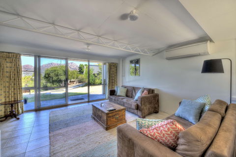 The Tides - Taree Accommodation 2