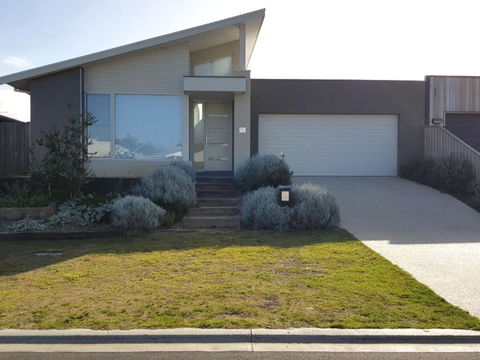 ADAGIO - Taree Accommodation 6