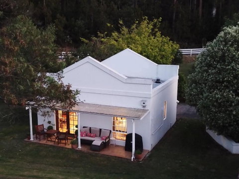Forth River Cottage - Taree Accommodation 6