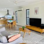 WHITSUNDAY Brand New Townhouse Close To Boardwalk - Taree Accommodation 1
