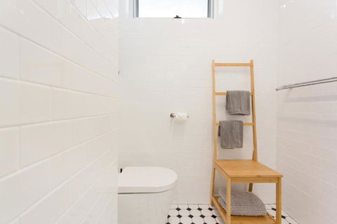 Boutique Central Apartment Vogue - Taree Accommodation 5