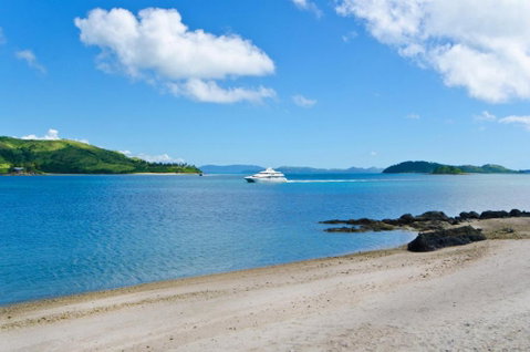Yacht Club Villa 33 Serenity 4 Bedroom 4 Bathroom House Ocean Views 2 Buggies - Taree Accommodation 5