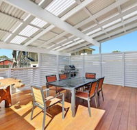 Blue Summer House - Taree Accommodation