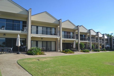 Elsinor Townhouse 8 Mulwala - Taree Accommodation 2