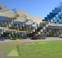 Elsinor Townhouse 4 Mulwala - Taree Accommodation