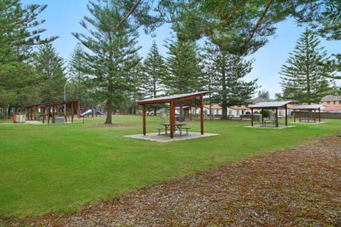 Seychells Toowoon Bay - Taree Accommodation 6