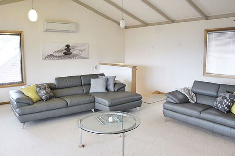 Elegant Style Bay Of Fires - Taree Accommodation 5