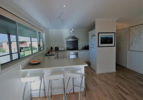 Seaview At Southport - Taree Accommodation 5