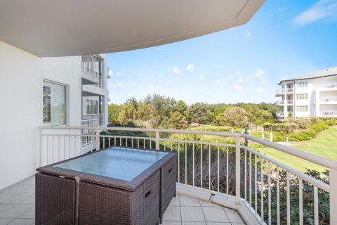 Corporate Boardies At Gunnamatta Ave - Taree Accommodation 3