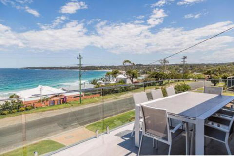 Salt & Light Mollymook - Taree Accommodation 0