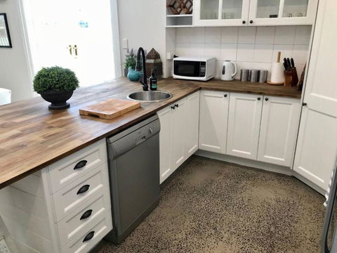 YSG The Edward Townhouse 153 Walk To Town - Taree Accommodation 2