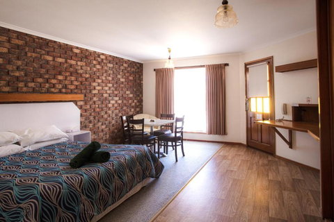 Donald Motor Lodge - Taree Accommodation 1