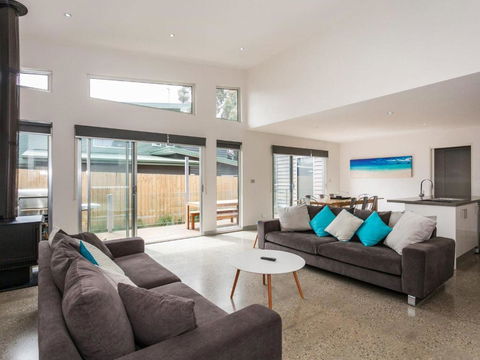ANGLE By THE SEA Anglesea - Taree Accommodation 5
