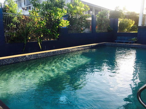 Anchor In Holiday Units South Mission Beach - Taree Accommodation 2