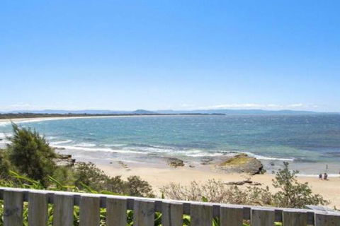 Amazing Aspects Perched Above Tilbury Cove - Taree Accommodation 2