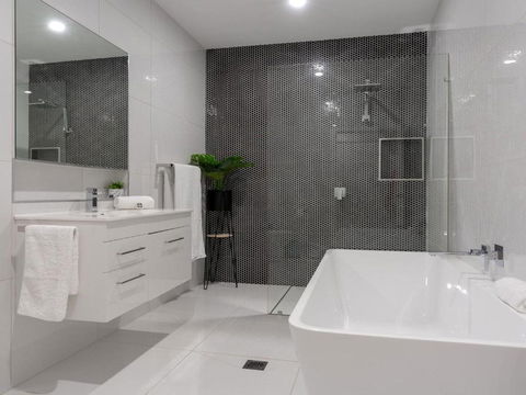 Bella K Style Comfort & Location - Taree Accommodation 6