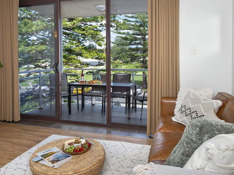 St Tropez Beachside Luxe - Taree Accommodation 1