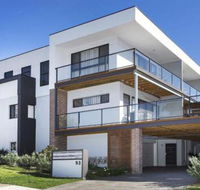 Surf Beach Townhouse - Taree Accommodation