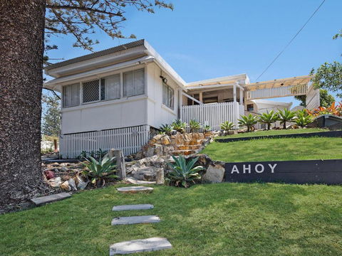 Ahoy Cottage - Taree Accommodation 3