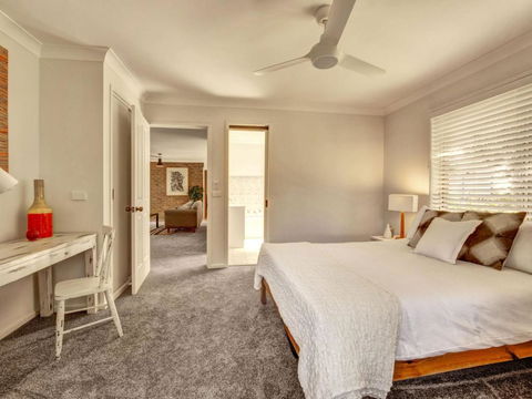Mollymook Coastal Villa - Taree Accommodation 5