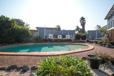 Coastal Horizons - Taree Accommodation 2