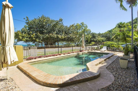 Champagne Apartment 1 - Taree Accommodation 1