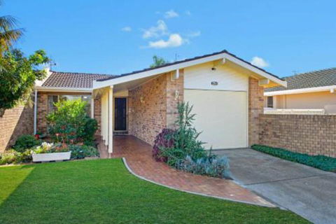29a Ballina Crescent Port Macquarie - Taree Accommodation 7