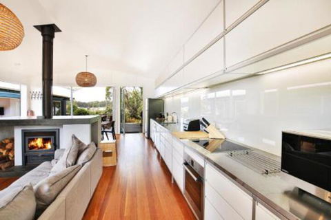 Ayana Beach House Pet Friendly Opposite Beach - Taree Accommodation 5