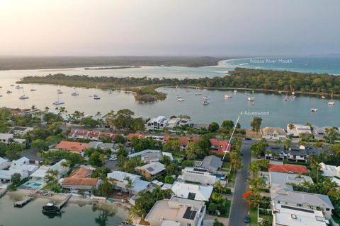 Walk To Hastings Street Noosa Sound - Taree Accommodation 3