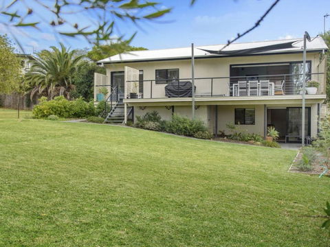 Carroll Ave 76 - Taree Accommodation 2