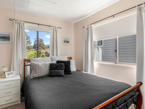 Carroll Ave 85 Mollymook - Taree Accommodation 5