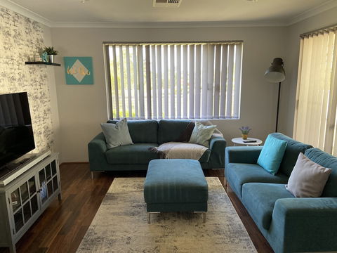 Byford House In The Glades - Taree Accommodation 1
