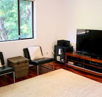 Spacious 3 Bedroom Apartment 20 Min To The CBD
