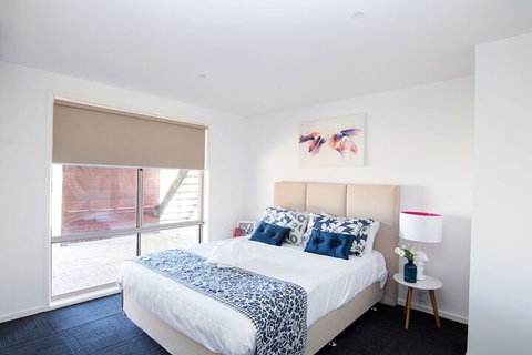 Paradise Waters - Yarrawonga - Taree Accommodation 2