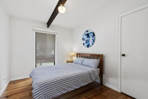 THE BEACH HIVE PET FRIENDLY (OUTSIDE ONLY) INLET SIDE - Taree Accommodation 1