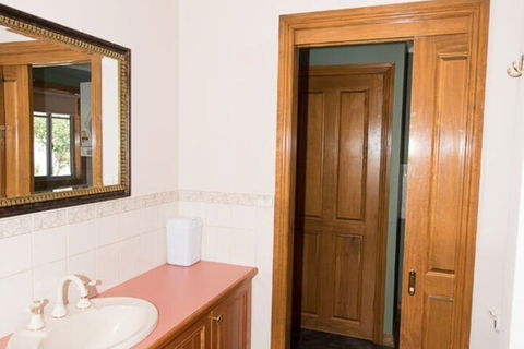 Chillax - Taree Accommodation 5