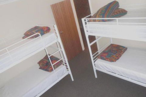 Andorra 1 - Taree Accommodation 7