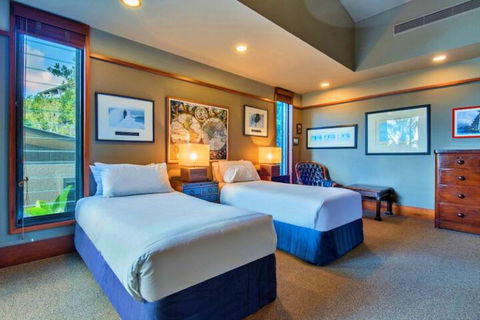 Yacht Club 19 Bijou De Mer 2 Buggies - Taree Accommodation 5