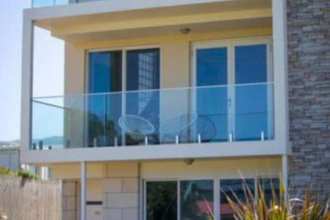 SEA NOOK Seconds From The Beach - Taree Accommodation 6