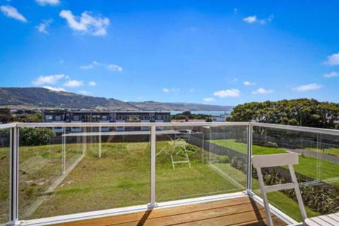 SEA NOOK Seconds From The Beach - Taree Accommodation 0